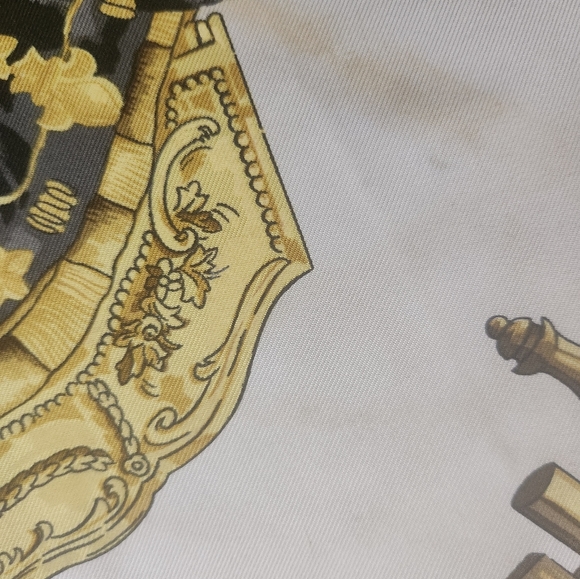 Vintage Hermes 34" rolled edge silk scarf 1991 - Picture 8 of 10